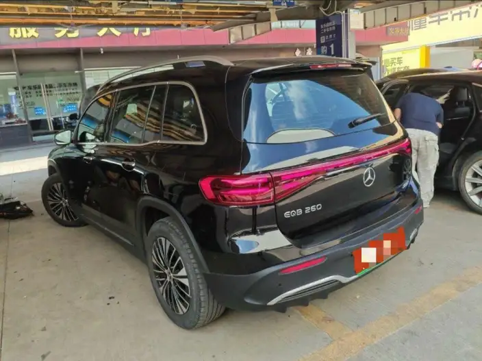 Mercedes-Benz EQB 2023 Model EQB 260 – фото 3