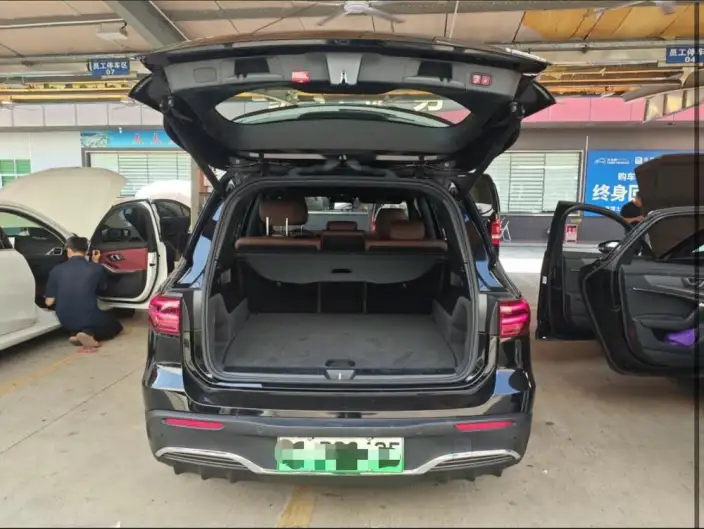 Mercedes-Benz EQB 2023 Model EQB 260 – фото 9