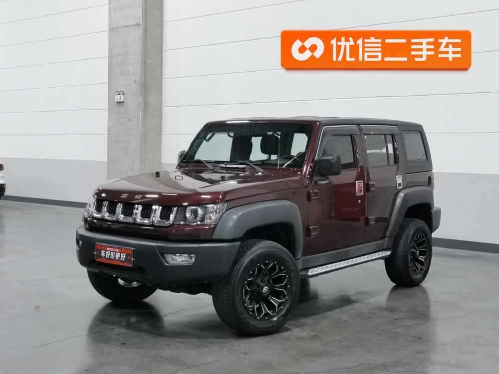 BAIC BJ40 2016 модификация 40L 2.3T автоматическое 4WD Exclusive Edition