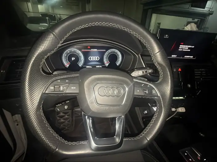 Audi Q5L Sportback 2022 Model 40 TFSI Luxury Model – фото 7