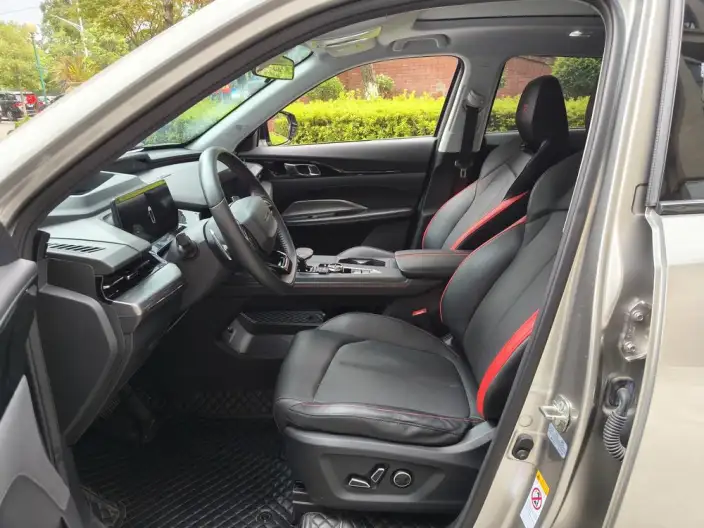 Changan Auchan Z6 2022 Model Blue whale 1.5T DCT Smart Edition Model – фото 9