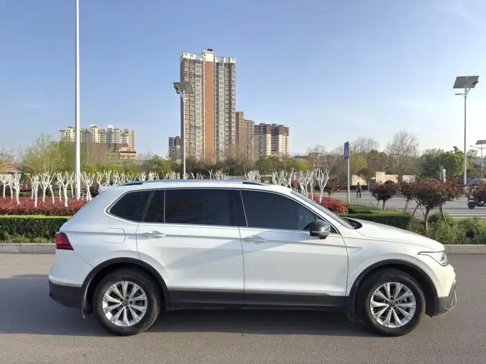 Volkswagen Tiguan L 2024 Model 300TSI 2WD Smart Edition – фото 6