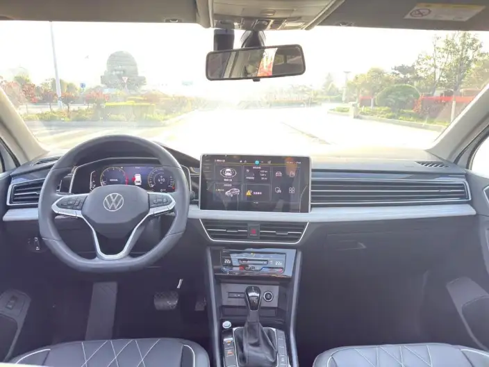 Volkswagen Tiguan L 2024 Model 300TSI 2WD Smart Edition – фото 7