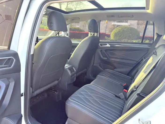 Volkswagen Tiguan L 2024 Model 300TSI 2WD Smart Edition – фото 9