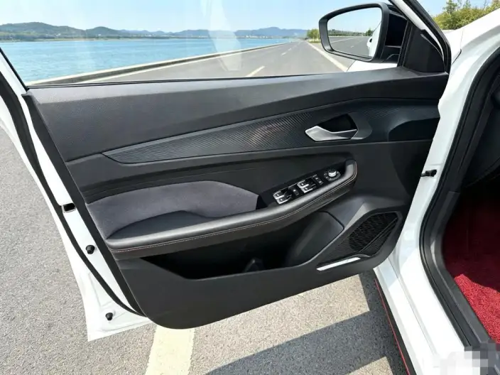 Geely Binrui 2022 Model Geely Binrui COOL 1.5T DCT Thunder Edition – фото 10