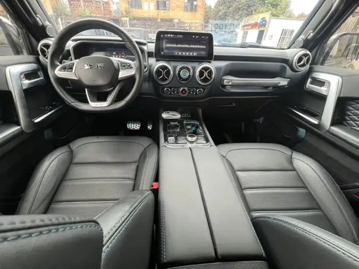 BAIC BJ40 2023 Model 2.0D Automatic 4WD Blade Hero Edition Warrior Model front and rear electronic control locks – фото 3