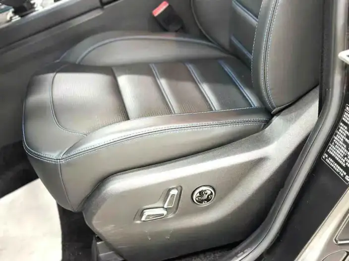 BAIC BJ40 2023 Model 2.0D Automatic 4WD Blade Hero Edition Warrior Model front and rear electronic control locks – фото 6