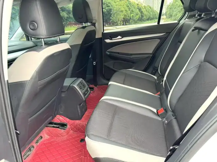 Volkswagen Golf 2021 Model 280TSI DSG Pro – фото 9