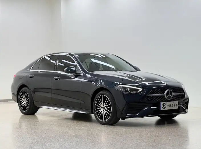 Mercedes-Benz C-Class 2024 Model C 200 L Sports Edition – фото 3