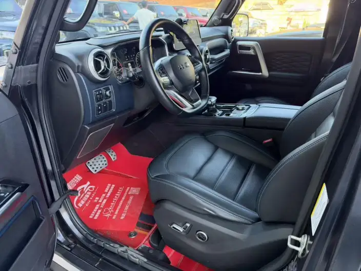 BAIC BJ40 2021 Model 2.0D Automatic 4WD Blade Hero Edition Pioneer Model – фото 8