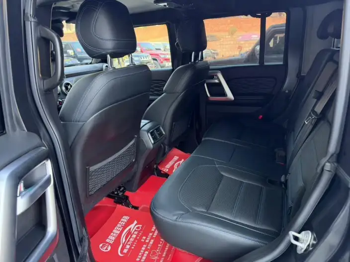 BAIC BJ40 2021 Model 2.0D Automatic 4WD Blade Hero Edition Pioneer Model – фото 9