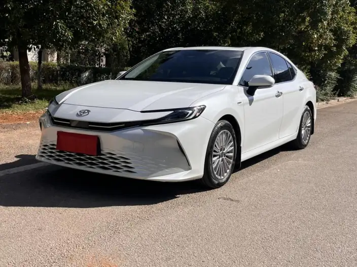 Toyota Camry 2024 Model Hybrid 2.0HGVP Deluxe Edition – фото 1