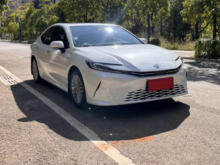 Toyota Camry 2024 Model Hybrid 2.0HGVP Deluxe Edition – фото 3