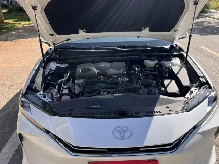 Toyota Camry 2024 Model Hybrid 2.0HGVP Deluxe Edition – фото 9