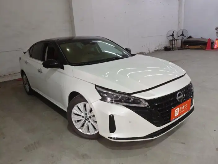 Nissan Teana 2022 Model 2.0L XL-Upr Premium Edition – фото 2