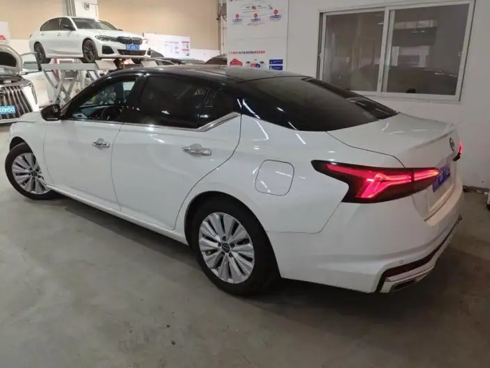 Nissan Teana 2022 Model 2.0L XL-Upr Premium Edition – фото 3