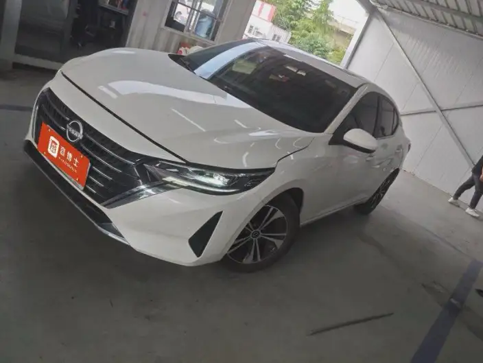 Nissan Sylphy 2023 Model 1.6L CVT Yuexiang Edition – фото 1