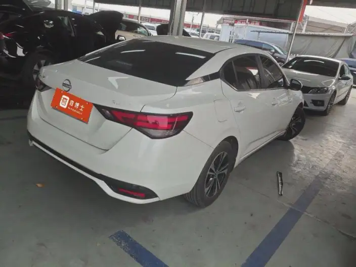 Nissan Sylphy 2023 Model 1.6L CVT Yuexiang Edition – фото 4