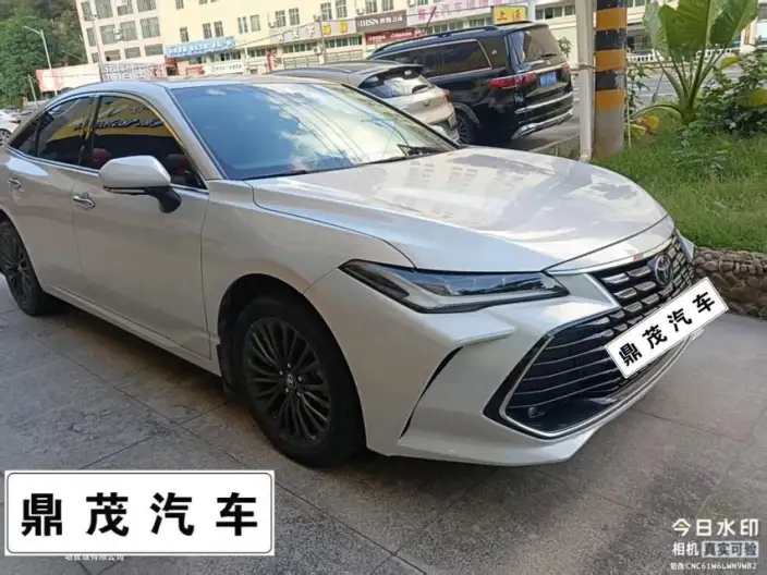 Toyota Avalon 2023 Model 2.0L CVT XLE Exclusive Edition – фото 3