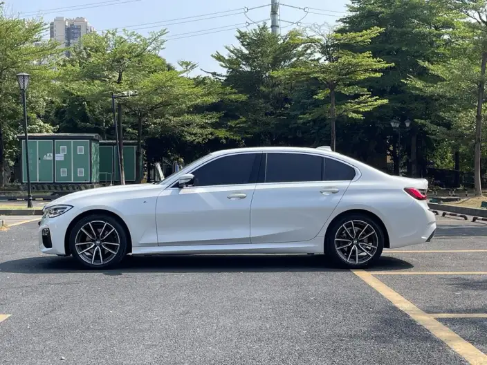 BMW 3 Series 2022 Model Facelift 320Li M Sports Set – фото 4
