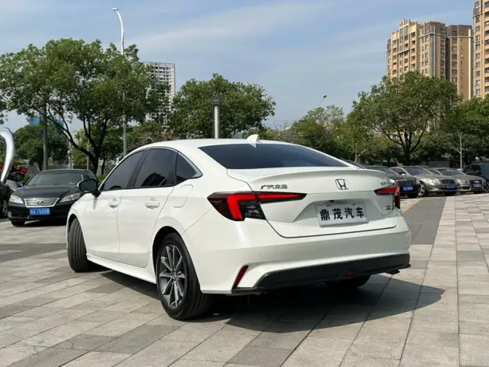 Model Ge 2023 Model 240TURBO CVT Deluxe Edition – фото 5