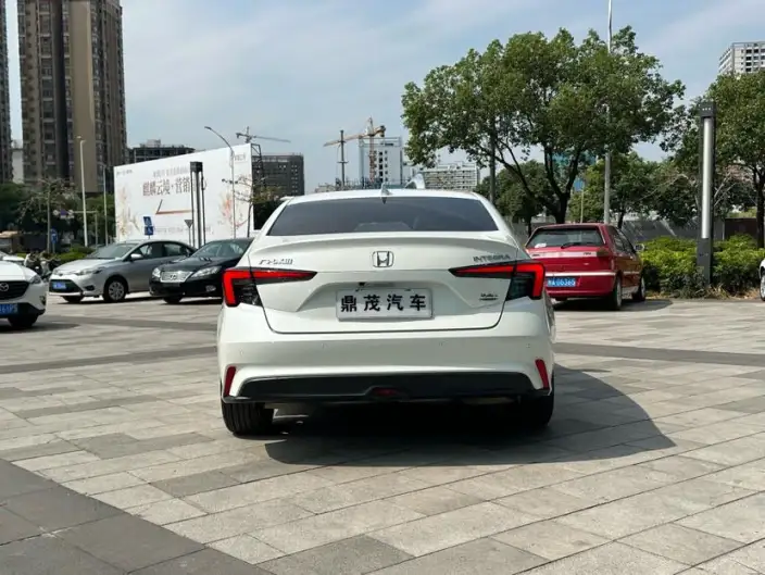 Model Ge 2023 Model 240TURBO CVT Deluxe Edition – фото 6