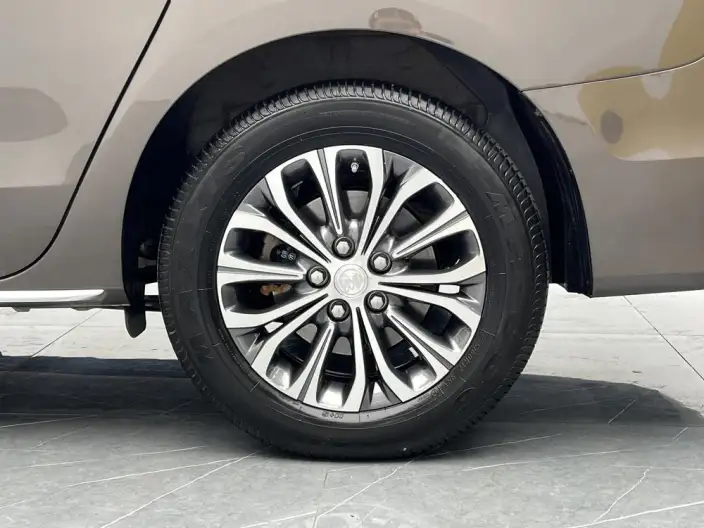 Buick GL8 2023 Model Business class 2.0T Luxury Model – фото 9