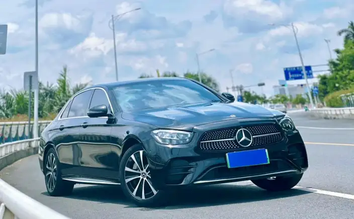 Mercedes-Benz E-Class PHEV 2022 Model Facelift E 350 e L Sports sedan – фото 3