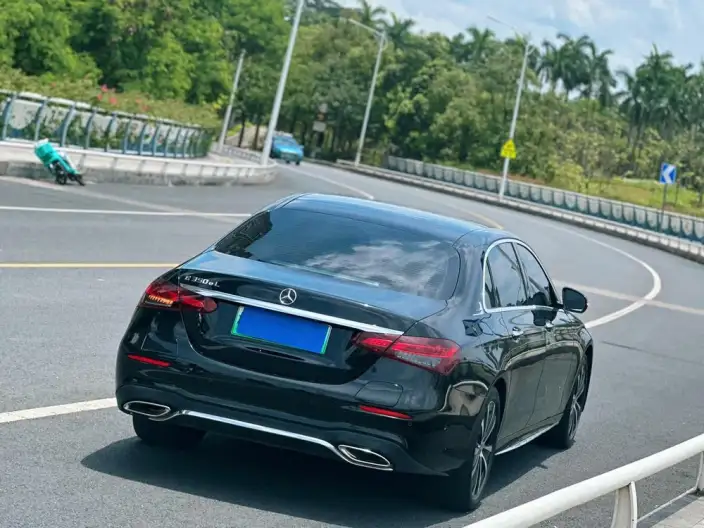 Mercedes-Benz E-Class PHEV 2022 Model Facelift E 350 e L Sports sedan – фото 7