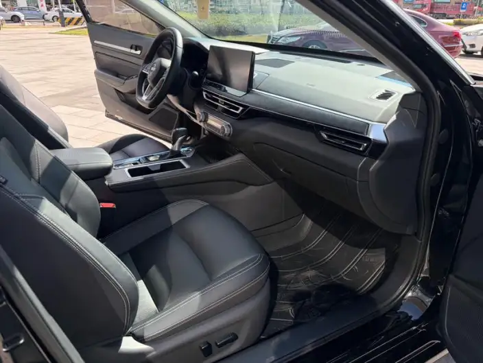 Nissan Teana 2022 Model 2.0L XL-TLS Yuexiang Edition – фото 10