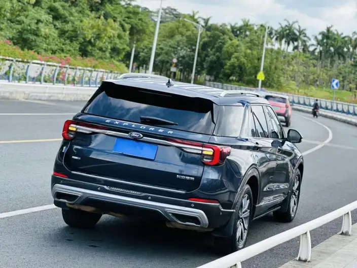 Ford Explorer 2023 Model EcoBoost 285 4WD Titan Jin Edition 7 seat – фото 7