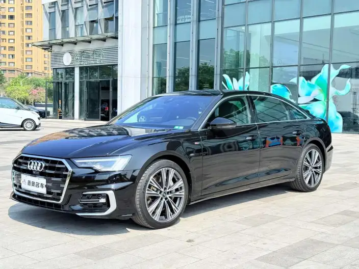 Audi A6L 2024 Model 55 TFSI quattro Exclusive Dynamic Model – фото 1