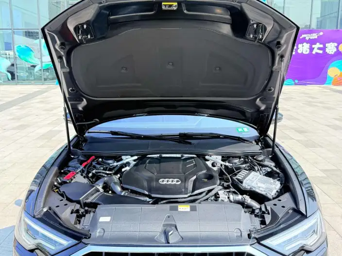 Audi A6L 2024 Model 55 TFSI quattro Exclusive Dynamic Model – фото 8