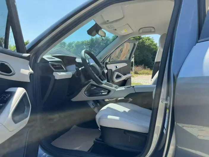 Yuan UP 2024 Model 301KM Leading Model – фото 8
