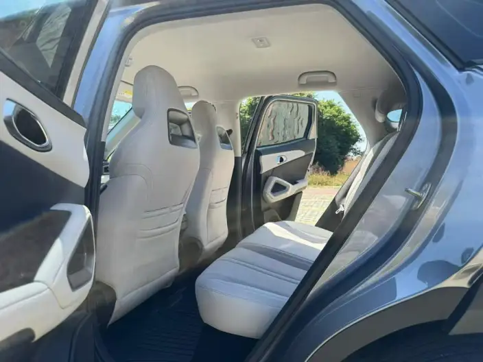 Yuan UP 2024 Model 301KM Leading Model – фото 9