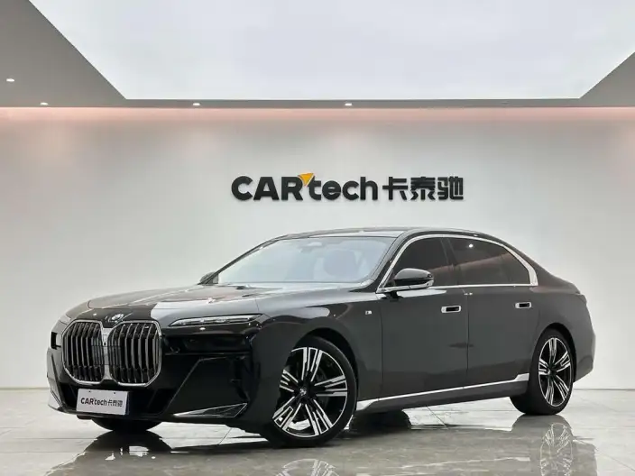 BMW 7 Series 2023 Model 740Li Leading Model M Sports Set – фото 1