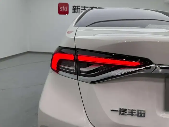 Toyota Corolla 2024 Model Intelligent Hybrid 1.8L E-CVT Elite Edition – фото 10