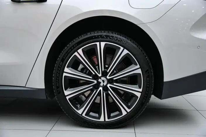 NIO ET7 2024 Model 75kWh Executive Signature Edition – фото 9