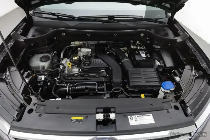 Volkswagen Tharu 2023 Model 300TSI 2WD Full Moon Edition – фото 5