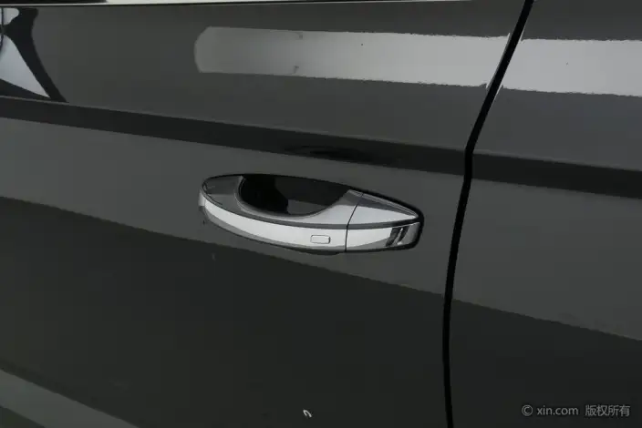Volkswagen Tharu 2023 Model 300TSI 2WD Full Moon Edition – фото 8