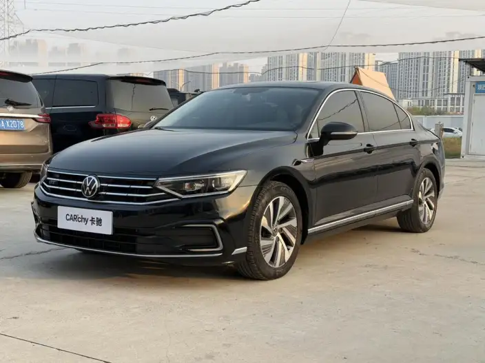 Volkswagen Magotan PHEV 2022 Model Luxury Model – фото 1