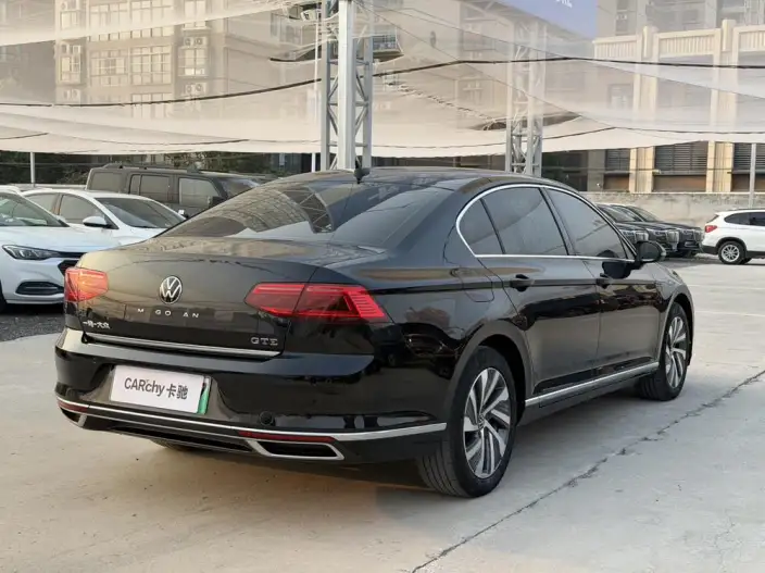 Volkswagen Magotan PHEV 2022 Model Luxury Model – фото 6