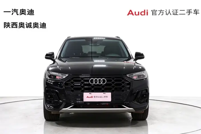 Audi Q5L 2022 Model 40T Luxury Dynamic Model – фото 2