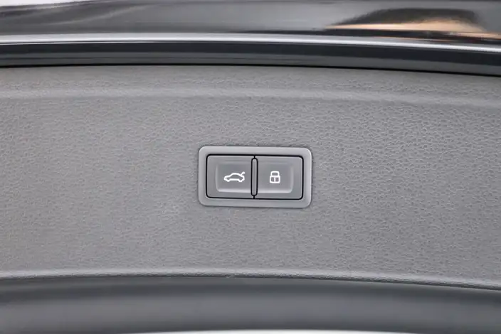 Audi Q5L 2022 Model 40T Luxury Dynamic Model – фото 9