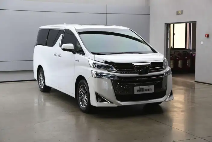 Vellfire 2021 Model Toyota Crown Hybrid 2.5L HV Premium Edition – фото 3