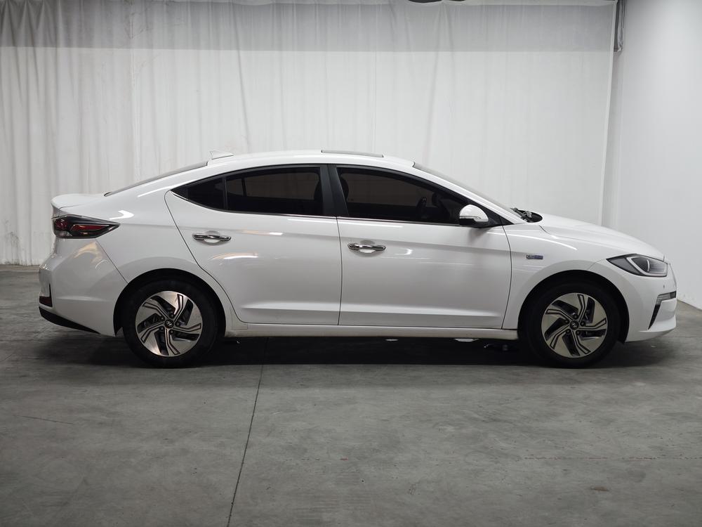 Hyundai Elantra PHEV Модель 2019 года 1.6L PHX Lexing Edition – фото 8