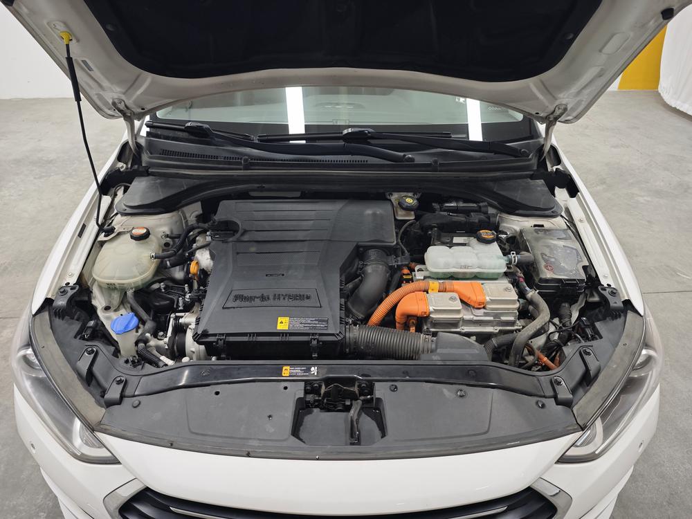 Hyundai Elantra PHEV Модель 2019 года 1.6L PHX Lexing Edition – фото 10