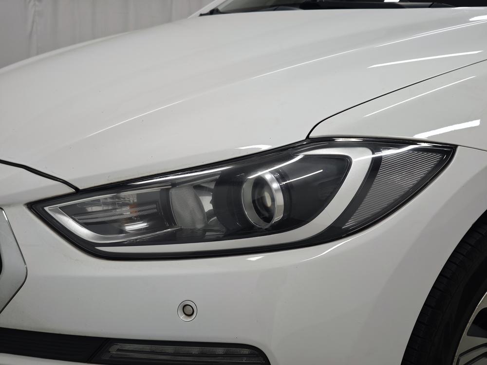 Hyundai Elantra PHEV Модель 2019 года 1.6L PHX Lexing Edition – фото 12