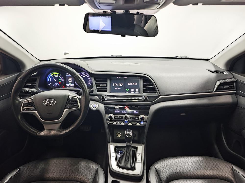 Hyundai Elantra PHEV Модель 2019 года 1.6L PHX Lexing Edition – фото 14