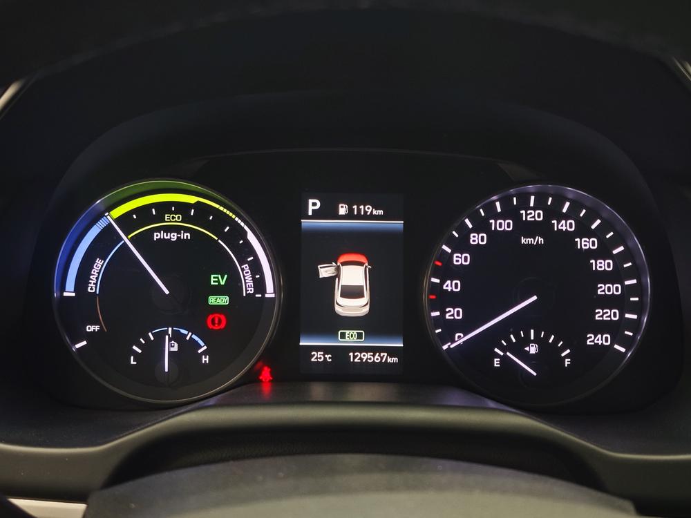 Hyundai Elantra PHEV Модель 2019 года 1.6L PHX Lexing Edition – фото 15